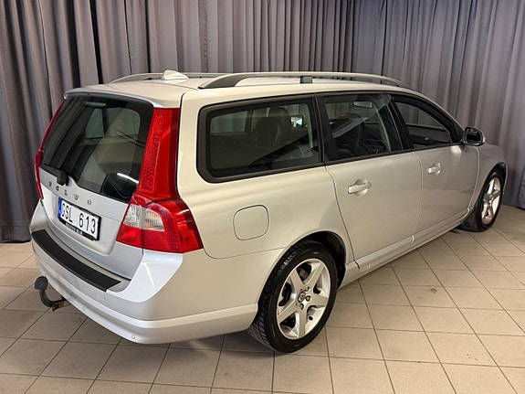 Volvo V70 7 of 27
