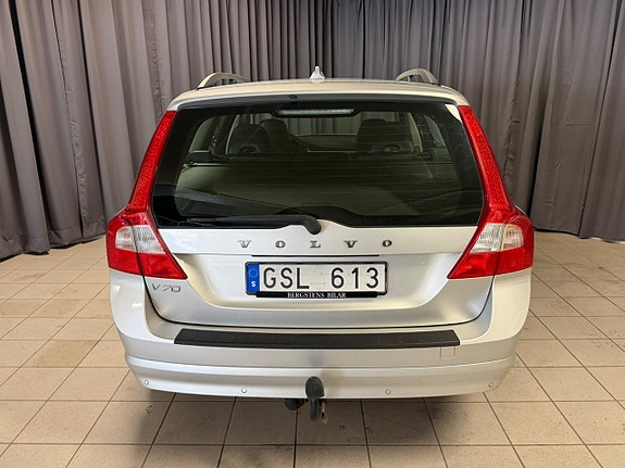 Volvo V70 5 of 27