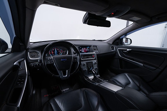 Volvo V60 15 of 25