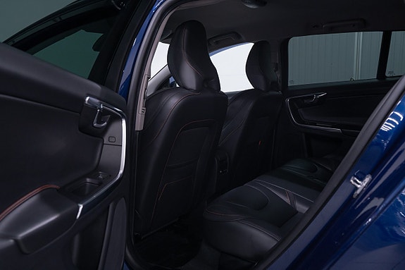 Volvo V60 14 of 25