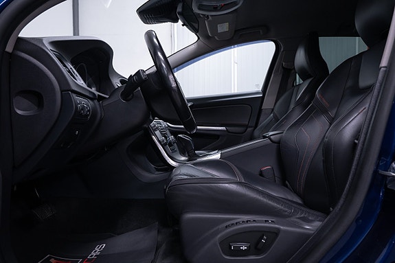 Volvo V60 9 of 25
