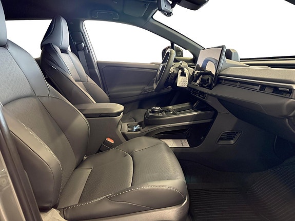 Subaru Solterra 9 of 13