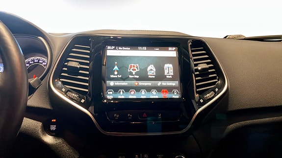Jeep Cherokee 9 of 12