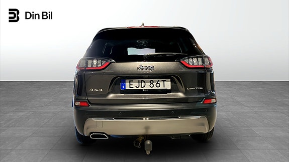 Jeep Cherokee 5 of 12