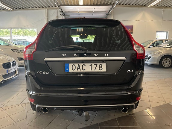 Volvo XC60 7 of 14