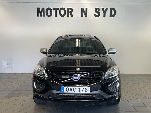 Volvo XC60 2 of 14