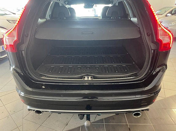 Volvo XC60 8 of 14
