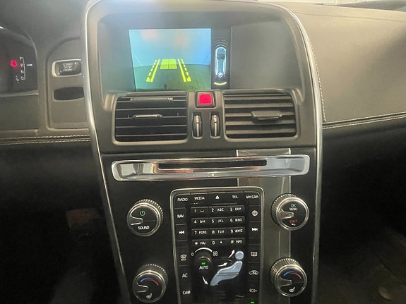 Volvo XC60 13 of 14
