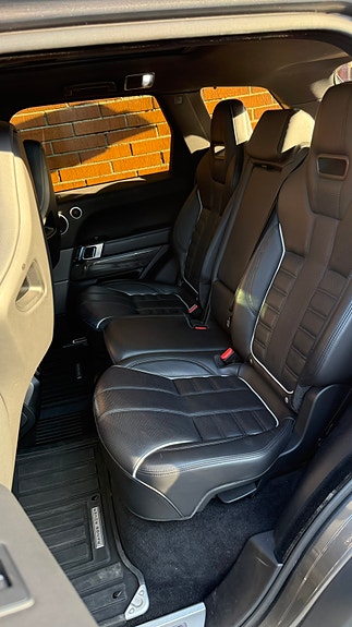 Land Rover Range Rover Sport 15 of 30