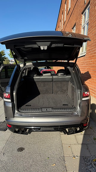 Land Rover Range Rover Sport 7 of 30