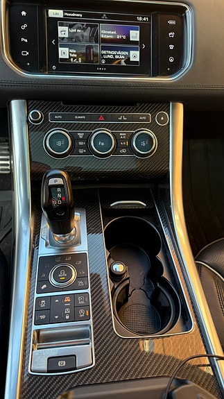 Land Rover Range Rover Sport 26 of 30
