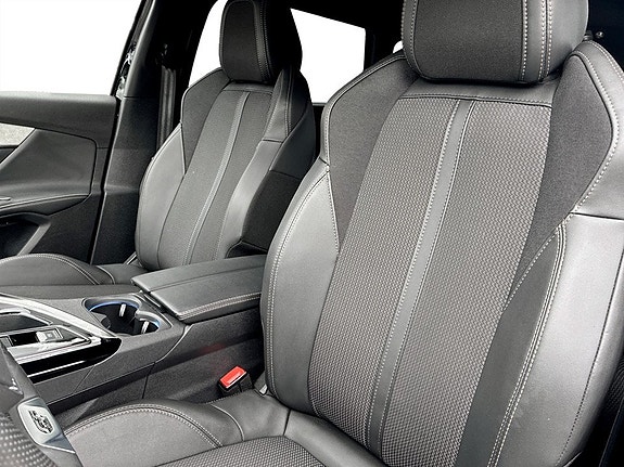 Peugeot 5008 5 of 15