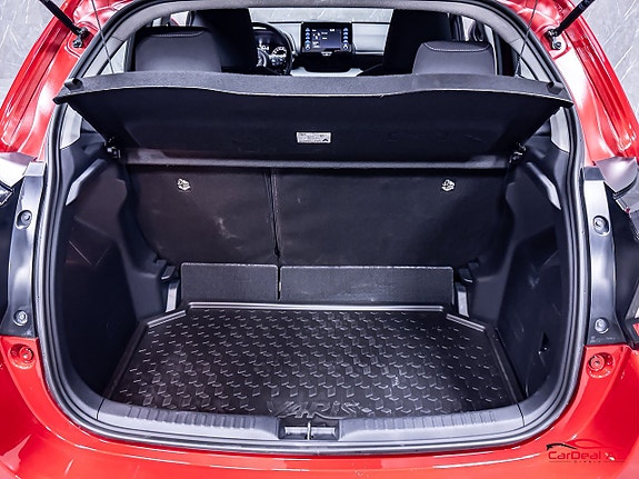 Toyota Yaris 17 of 25