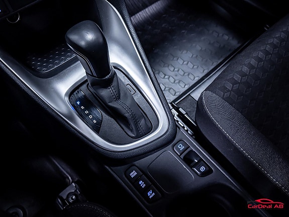 Toyota Yaris 24 of 25