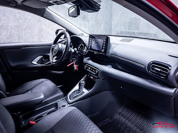Toyota Yaris 14 of 25