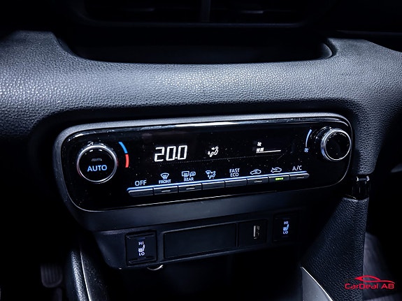 Toyota Yaris 23 of 25