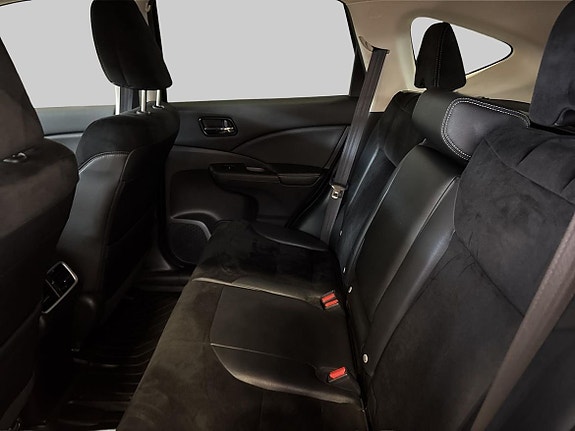 Honda CR-V 8 of 16
