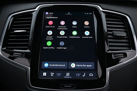 Volvo XC90 14 of 27