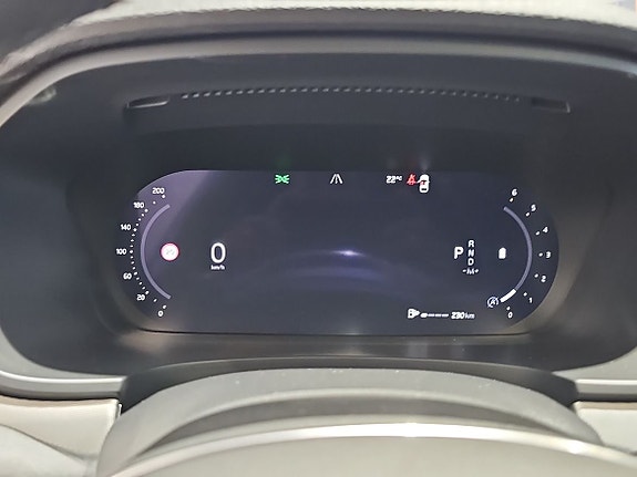 Volvo V90 Cross Country 11 of 14