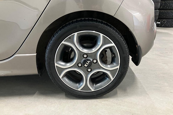 Kia Picanto 18 of 25
