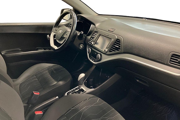 Kia Picanto 9 of 25