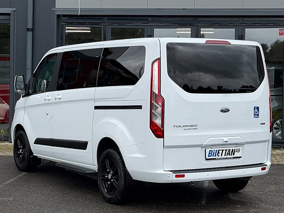 Ford Custom Tourneo 9 of 30