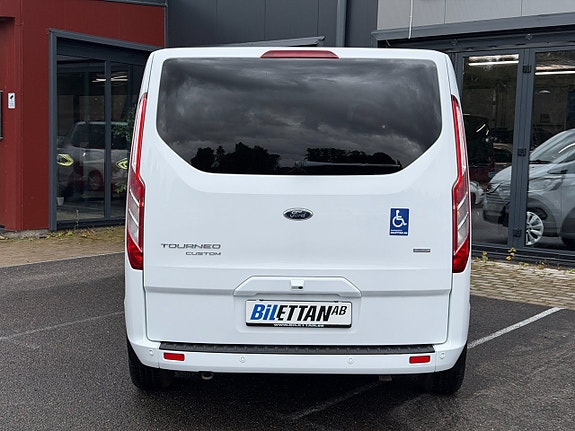 Ford Custom Tourneo 12 of 30