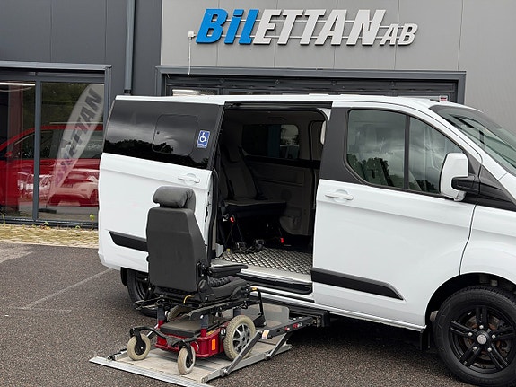 Ford Custom Tourneo 3 of 30