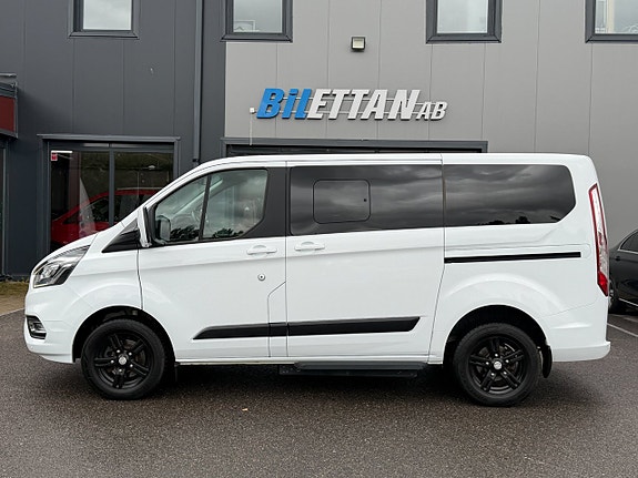 Ford Custom Tourneo 11 of 30