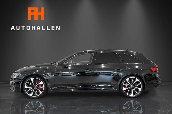 Audi RS4 4 of 26
