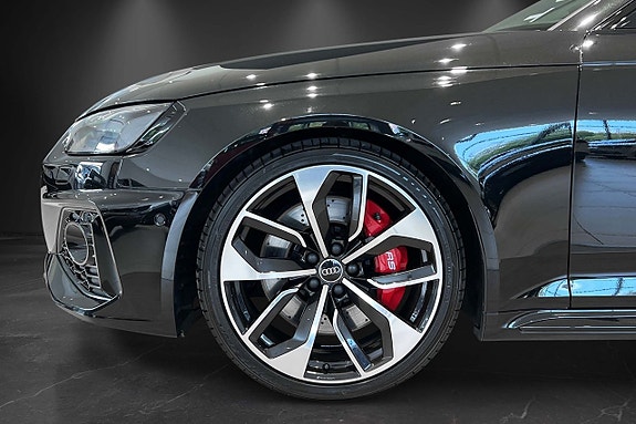 Audi RS4 9 of 26