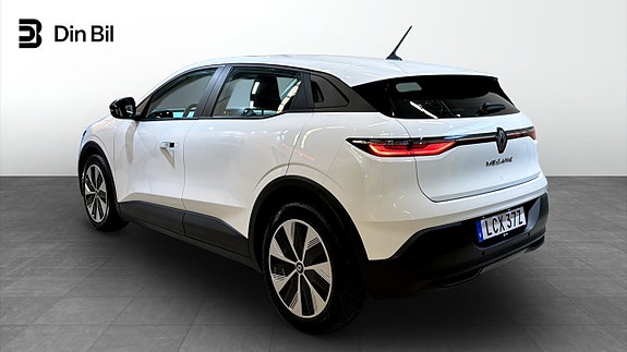 Renault Megane E-Tech 3 of 18