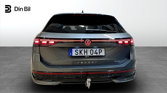 Volkswagen Passat 5 of 23
