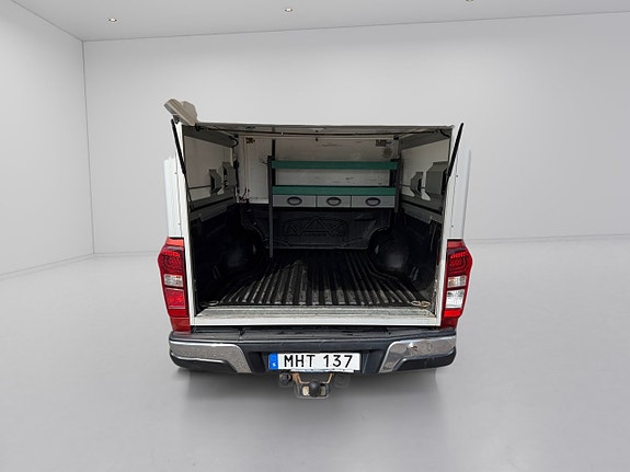 Isuzu D-max 8 of 17