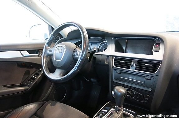 Audi A4 9 of 19