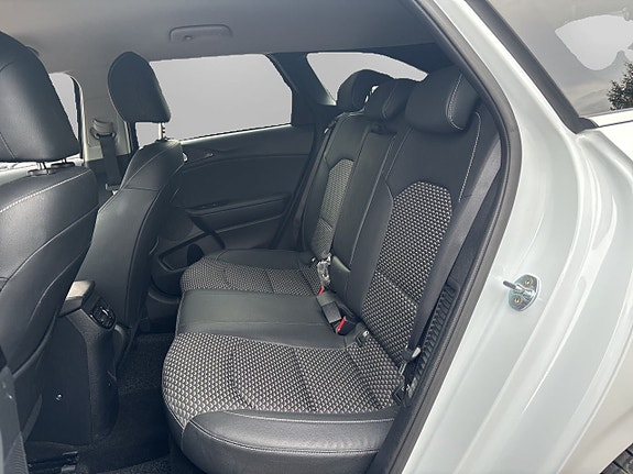 Kia Ceed 9 of 23