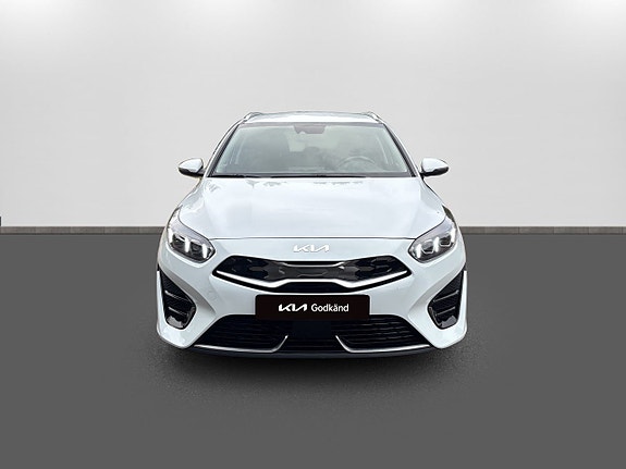 Kia Ceed 2 of 23