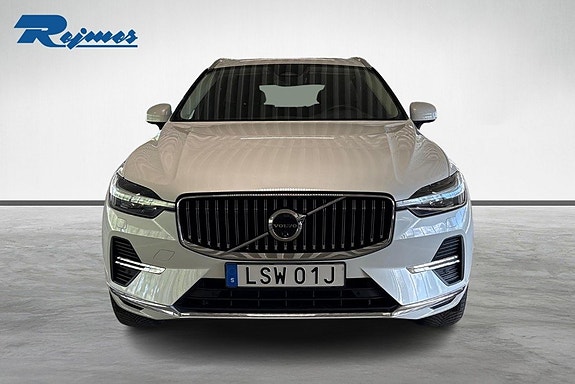 Volvo XC60 3 of 17