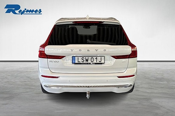 Volvo XC60 14 of 17