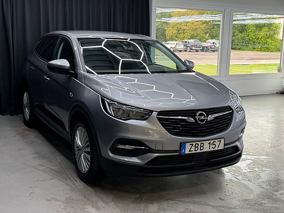 Opel Grandland X 2 of 14