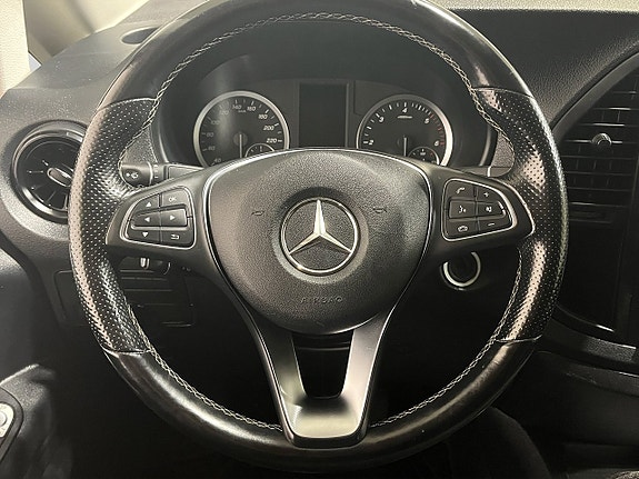 Mercedes-Benz Vito 119 14 of 18