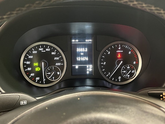 Mercedes-Benz Vito 119 15 of 18