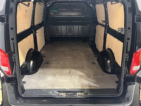 Mercedes-Benz Vito 119 11 of 18