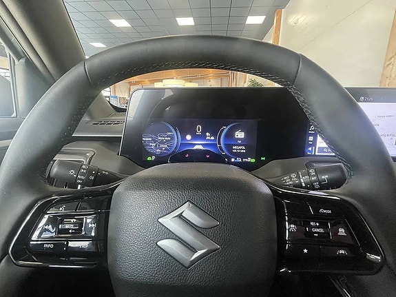 Suzuki eVitara 14 of 16