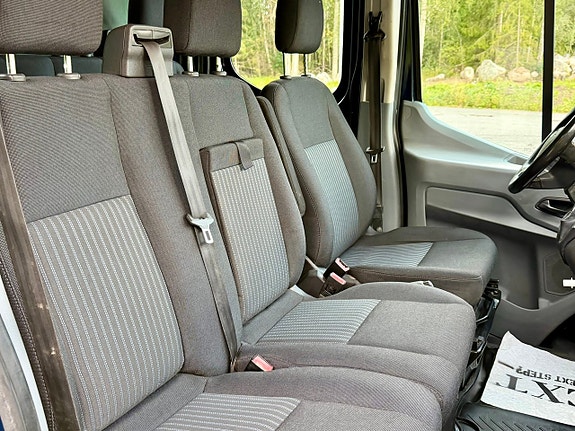 Ford Transit 22 of 26