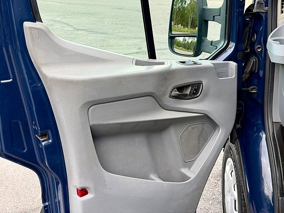 Ford Transit 13 of 26
