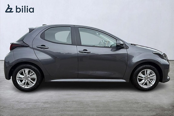 Toyota Yaris 18 of 21