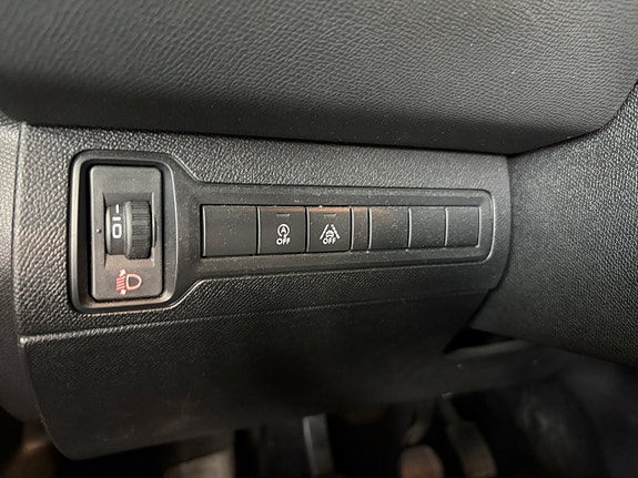 Peugeot 308 19 of 21