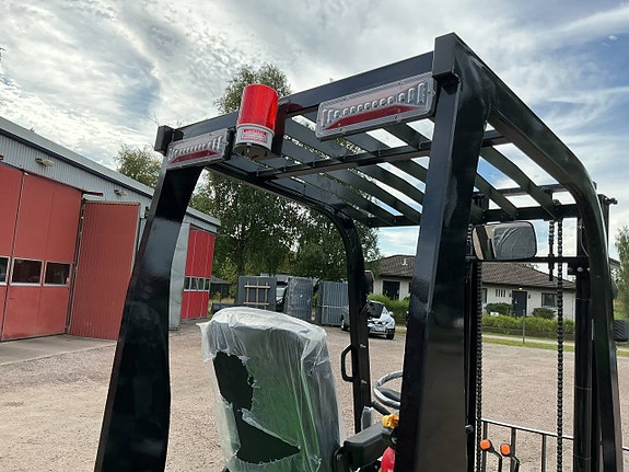 Eltruck 1,5 ton 2 of 6