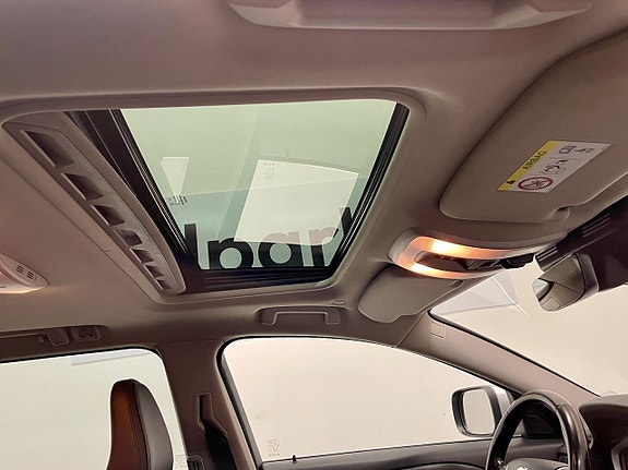 Volvo XC70 21 of 28